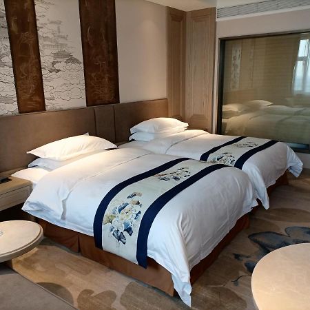 Baoying Jinling Hotel מראה חיצוני תמונה